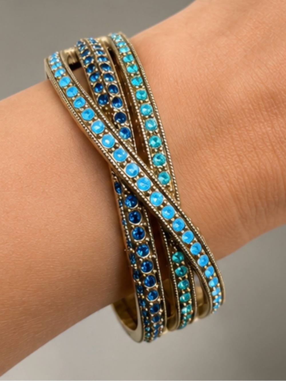 Heidi Daus "Conscious Coupling"
Crystal Bangle Bracelet